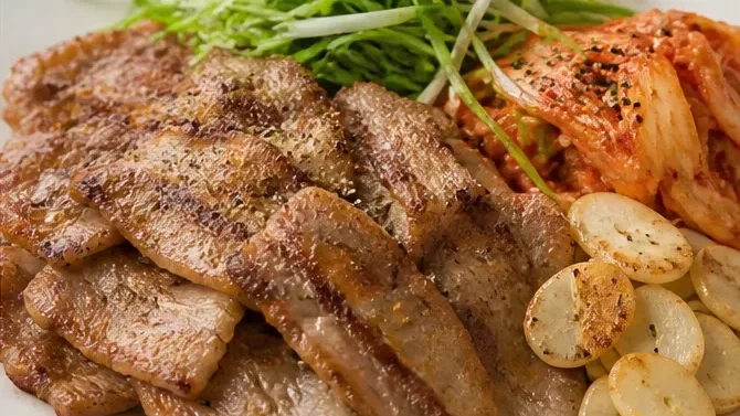 삼겹살 구이 | 집에서 소금으로만 간해서 먹는 삽겹살